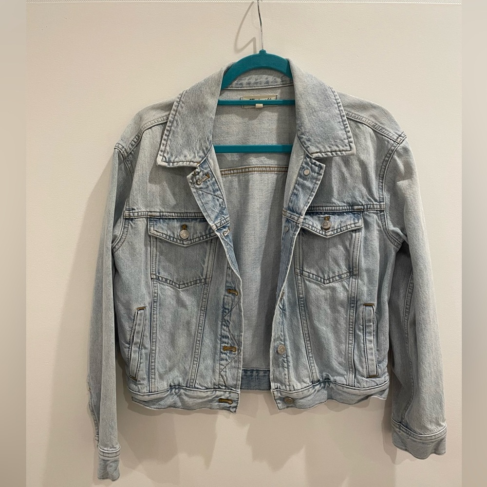 Madewell Denim/Jean Jacket (Small) fits like medium